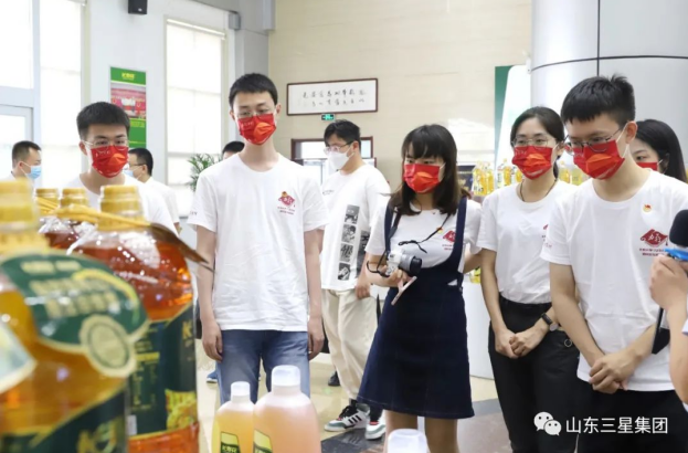 北京大学“力行计划”研究生实践团来山东三星集团参观调研