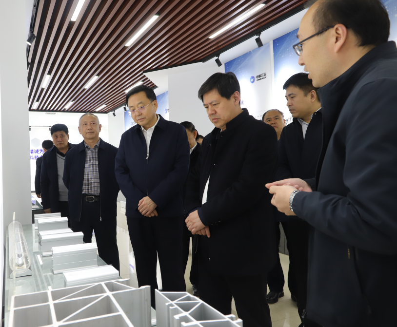 滨州市委常委、常务副市长张伟一行来山东三星集团调研