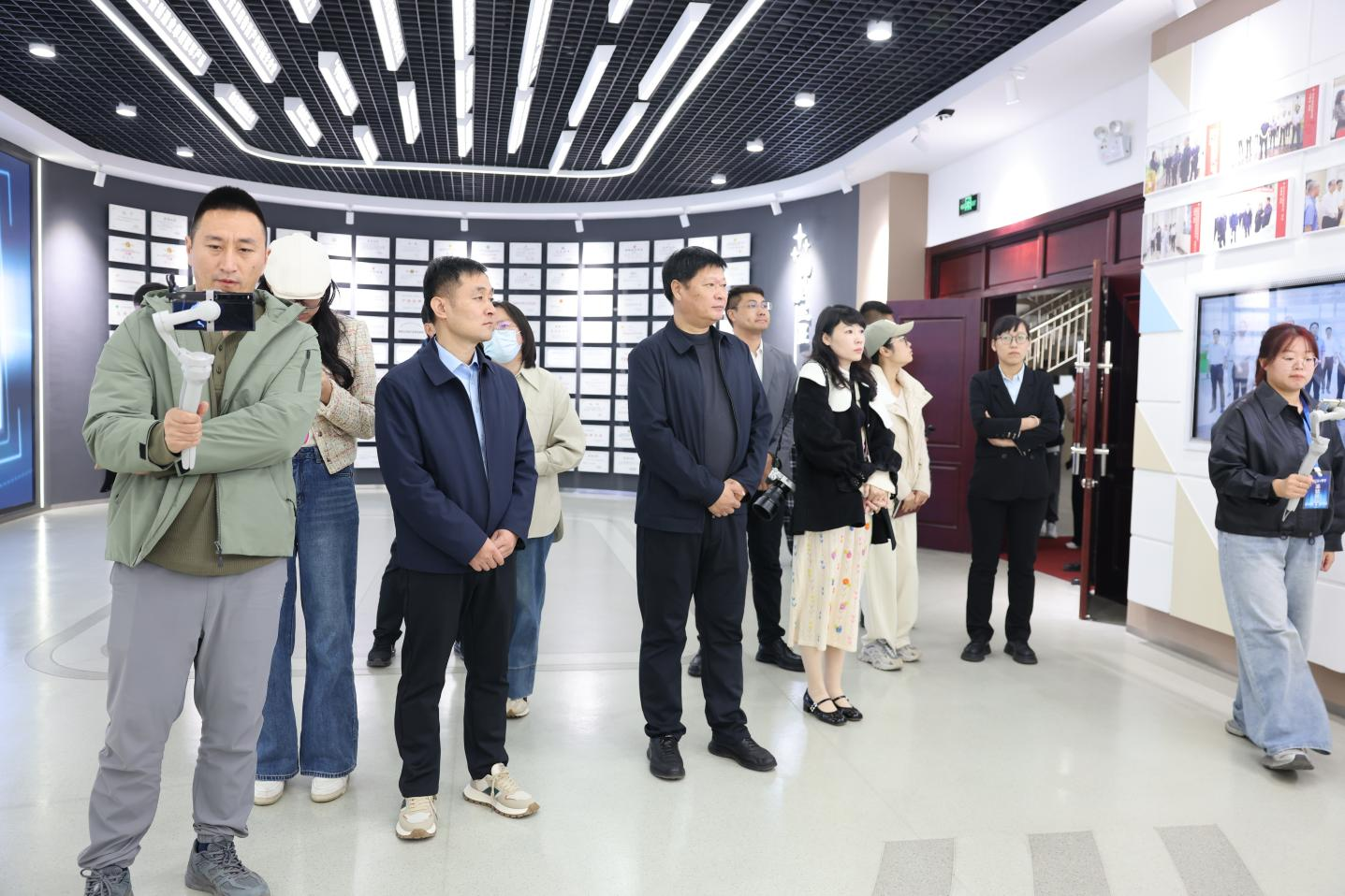 “走在前、作表率，‘镇’兴之‘铝’看邹平”主流媒体采访活动走进山东三星集团