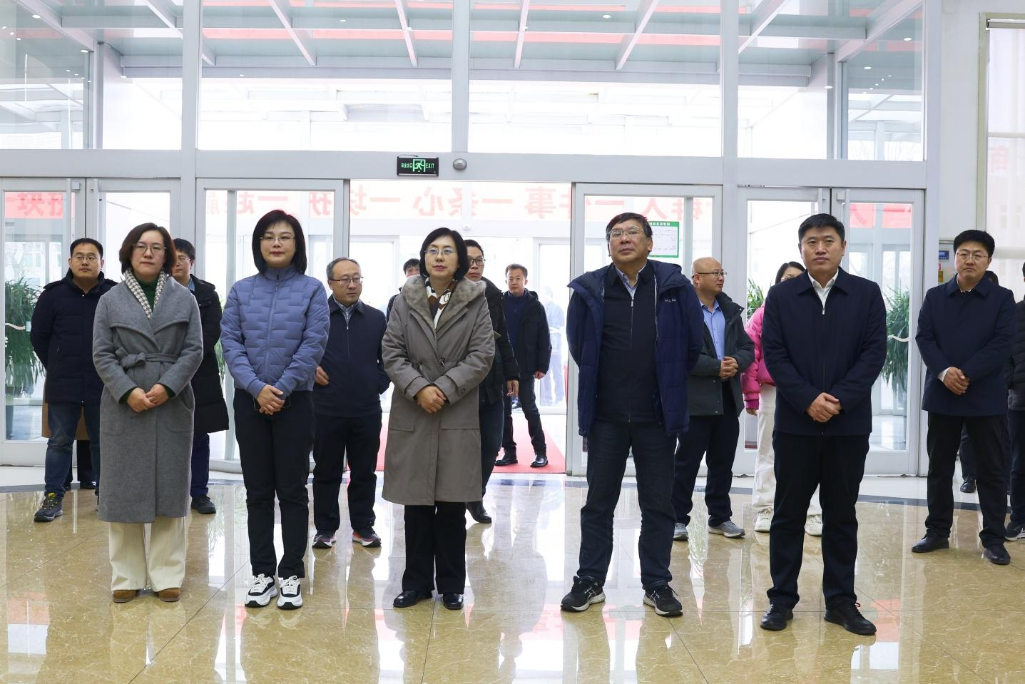 中国社会科学院农村发展研究所党委书记、副所长杜志雄一行来山东三星集团调研