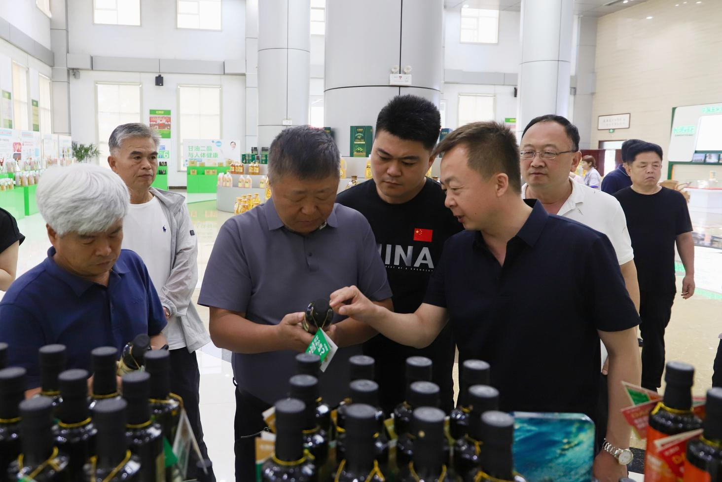 菏泽市农业农村局来山东三星集团考察