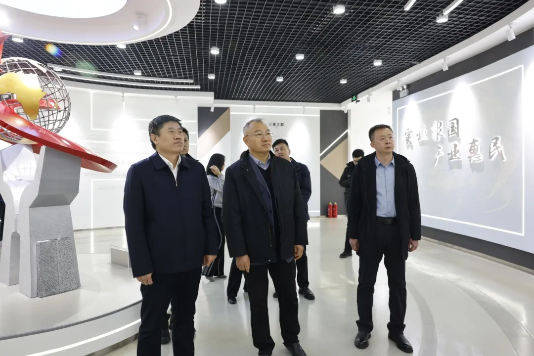 山东省贸促会调研组来山东三星集团调研
