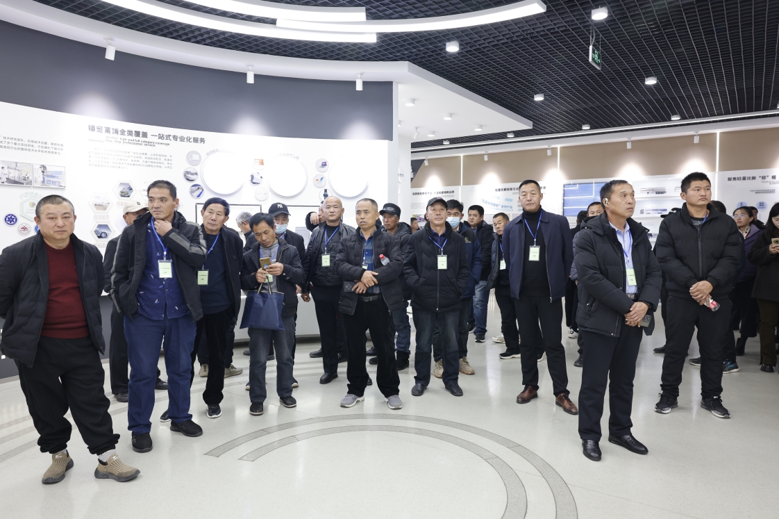 乐陵市高素质农民培训班走进山东三星集团参观学习