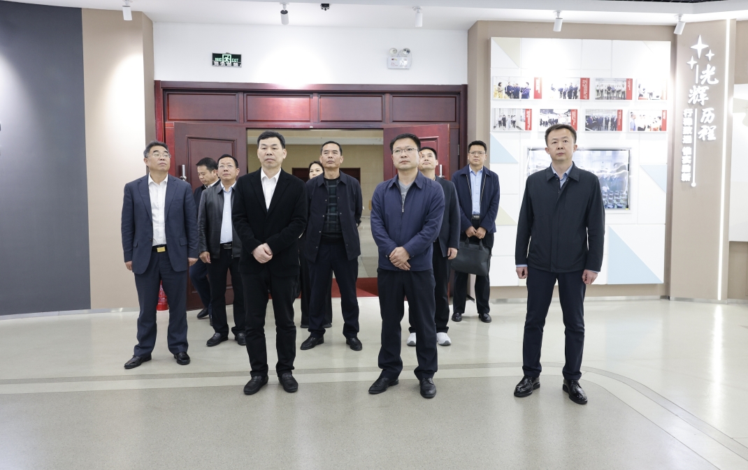 湖南省常宁市政协党组书记、主席段鸣一行来山东三星集团参观考察