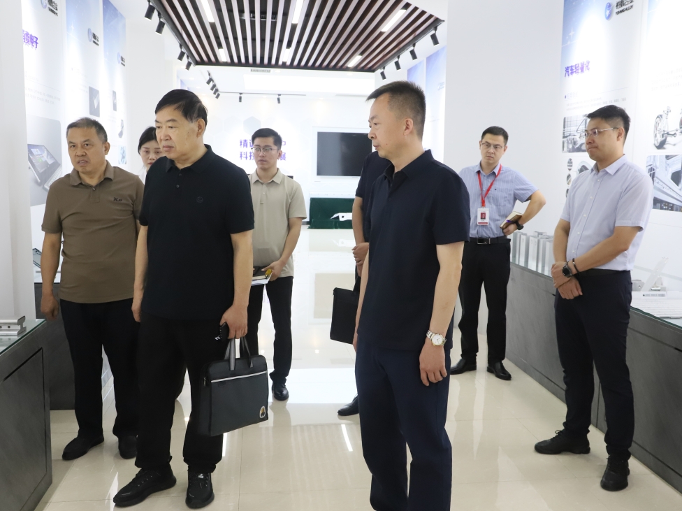 邹平市政协民意信息调研组来裕航合金调研